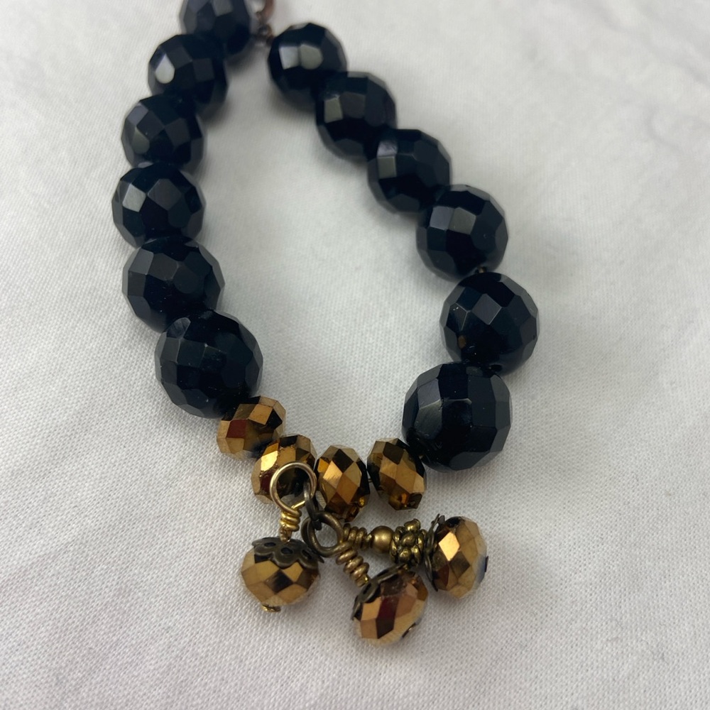 Handmade Beaded unique bracelet, black faceted‎ beads with copper hardware - Picture 2 of 4